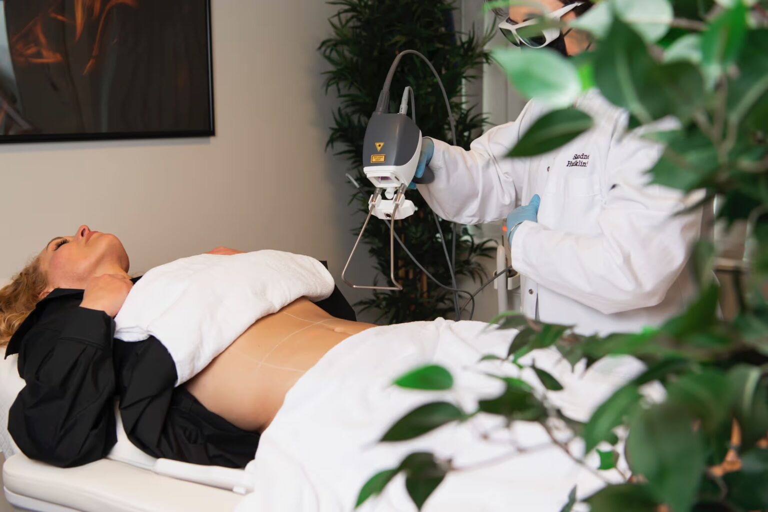 67503d182bd47eee87e97c4c_661a9010749d9aa6d9984c9f_657c1dd7f70237977fdcf873_red_DSC7536 (1) (1)