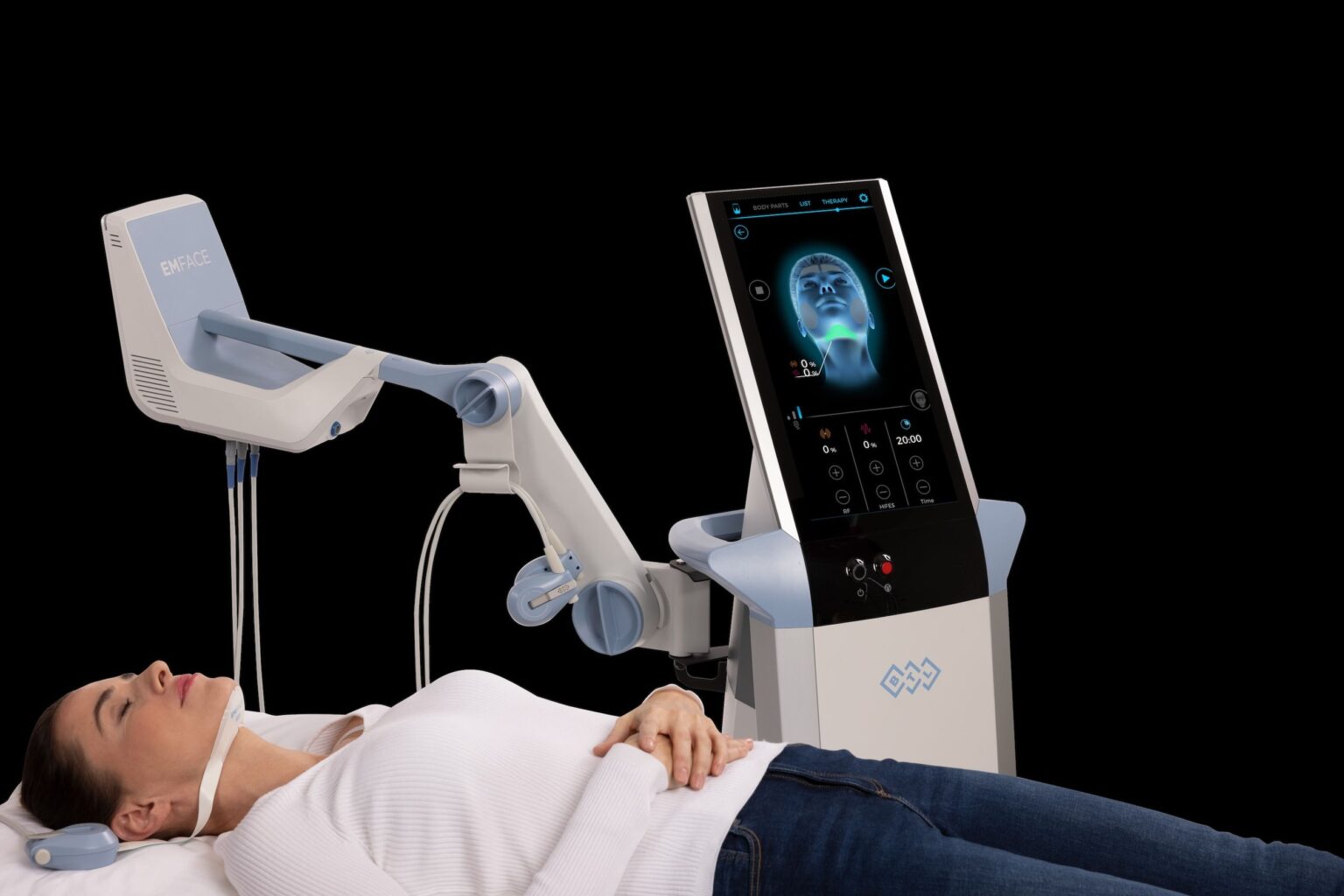 6910e566d1cd82e620d27492_Emface_PIC_Model-Submentum-7513_ENUS100-p-2600